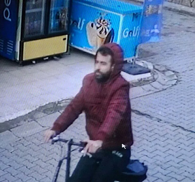 bisikletle-gecerken-kadini-elle-taciz-etmisti-o-sapik-tutuklandi-1735315040522.jpeg