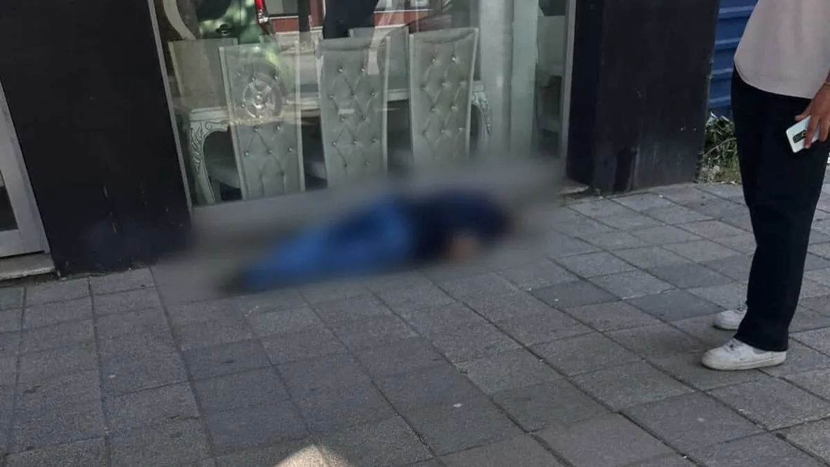 Tartıştığı esnafı başından vurdu