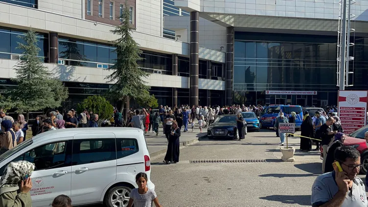 SON DAKİKA… Malatya depremi sonrası korkutan görüntü: Bir anda toz bulutu oluştu!