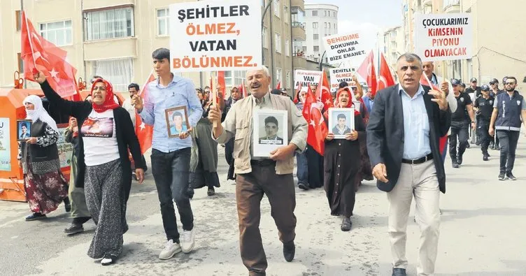 ‘Artık yeter düşün yakamızdan’