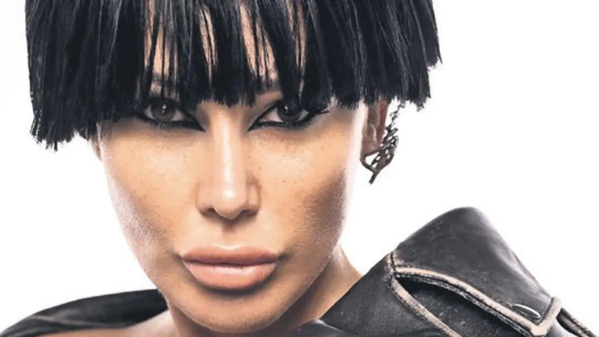 Petek Dinçöz’den Orhan Baba şarkısı