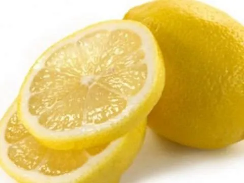 Her gün kabuğu soyulmuş 1 limon yemek…