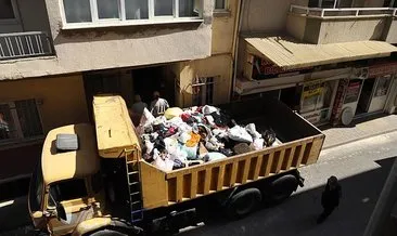 Kötü koku ihbarı harekete geçirdi! Evden 10 kamyon çöp çıktı #aydin