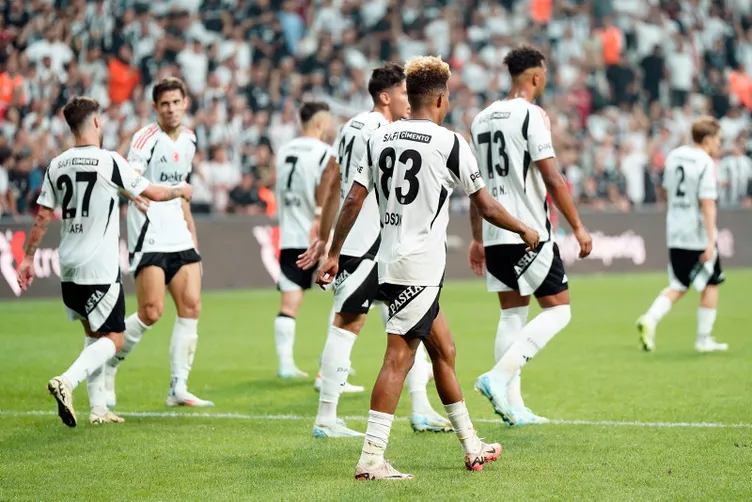 SON DAKİKA BEŞİKTAŞ HABERLERİ: Dünya devi Semih Kılıçsoy için gelmişti! Beşiktaş olay teklifi elinin tersiyle itti