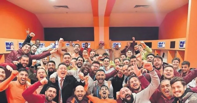 Konyaspor eriyor Başakşehir uçuyor