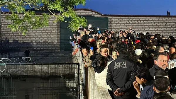 kakava-atesi-yandi-tuncada-dileklerle-son-buldu-1778057462696.jpg