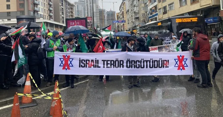 İstanbul’da Şehitlere saygı Gazze’ye destek yürüyüşü