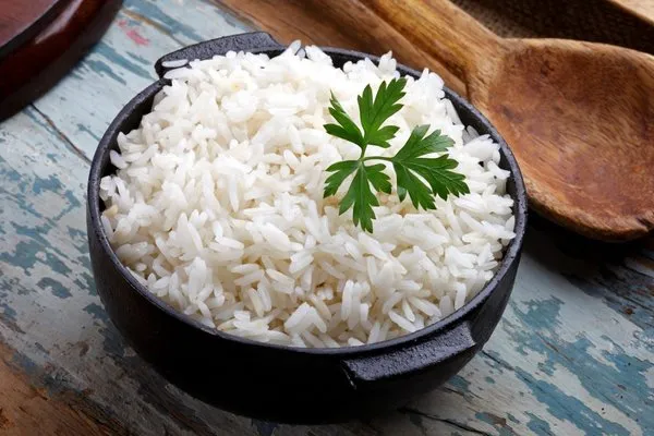 Dünden kalan pilavı sakın yemeyin! Bakın nelere yol açıyor...