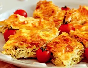 Pırasalı Tavuklu Börek