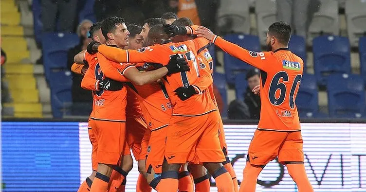 Medipol Başakşehir, 3 puanı 2 golle aldı! Konyaspor’da kan kaybı devam ediyor