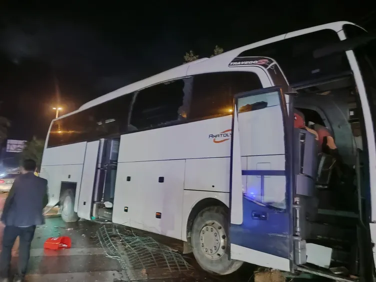 Kazanın adresi Antalya: Çarpıştığı otomobille birlikte metrelerce sürüklendi! 20 yaşındaki genç…