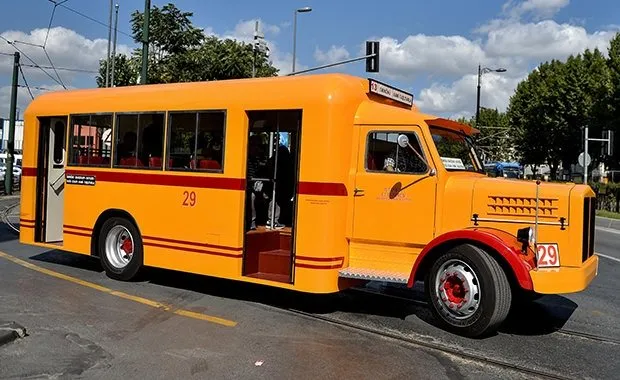 İETT’nin yeni nostaljik otobüsü