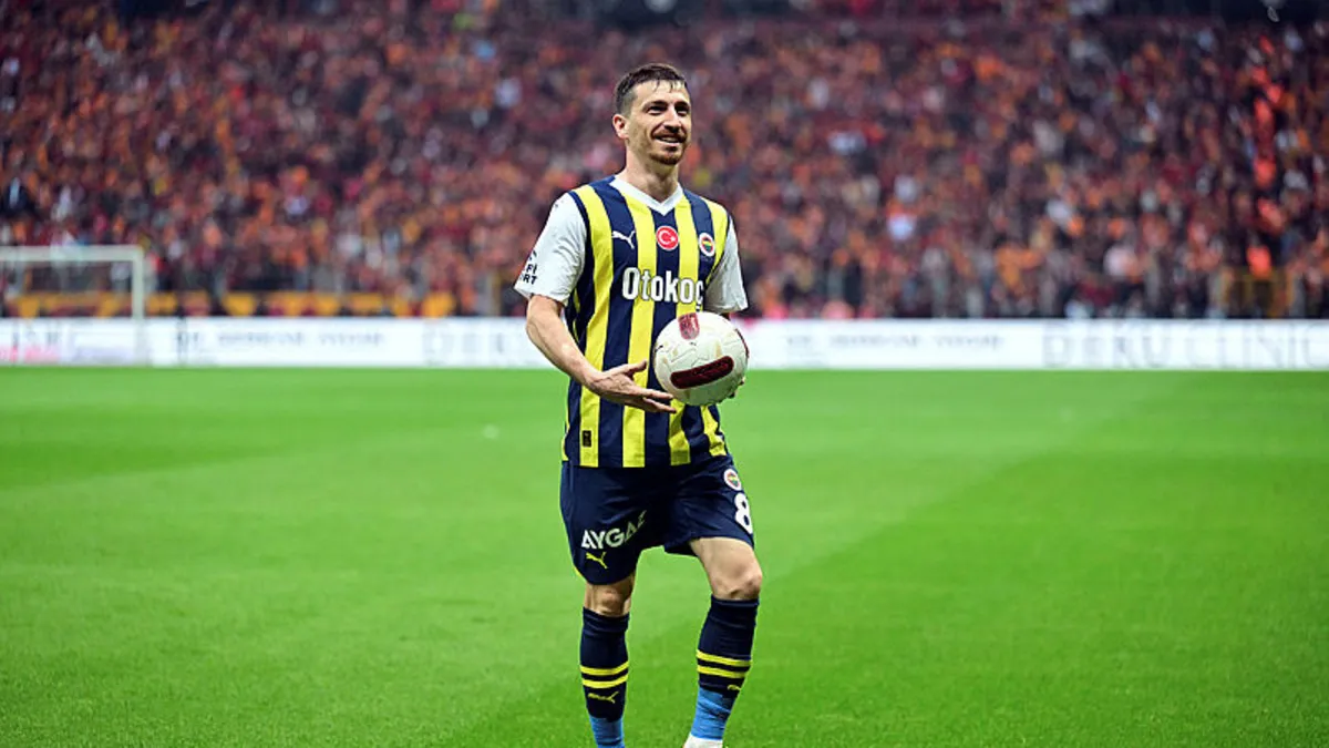 Fenerbahçe’de Mert Hakan Yandaş için karar verildi! Fenerbahçe’de Mert Hakan Yandaş için karar verildi!