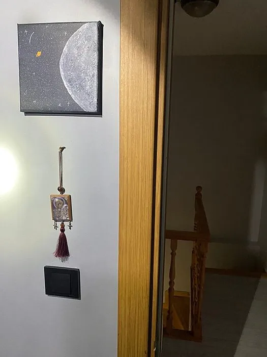 SON DAKİKA | Katil Semih Çelik’in odasından çıkanlar şoke etti: Haç figürlü obje, ilginç tablolar, kitaplığındaki bıçak...