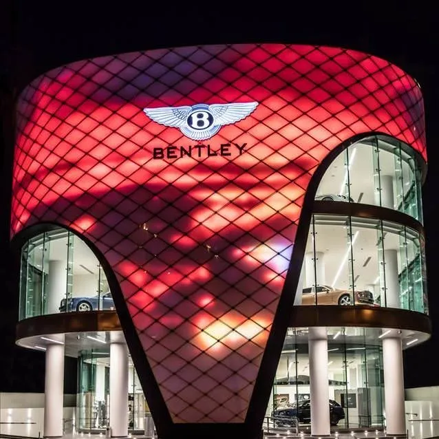 Dünyanın en büyük Bentley Showroom’u açıldı