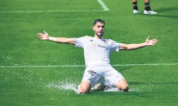 Kara Kartal yağmurda uçtu