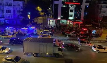 Kadıköy’de park halindeki 4 araca çarpan otomobil takla attı