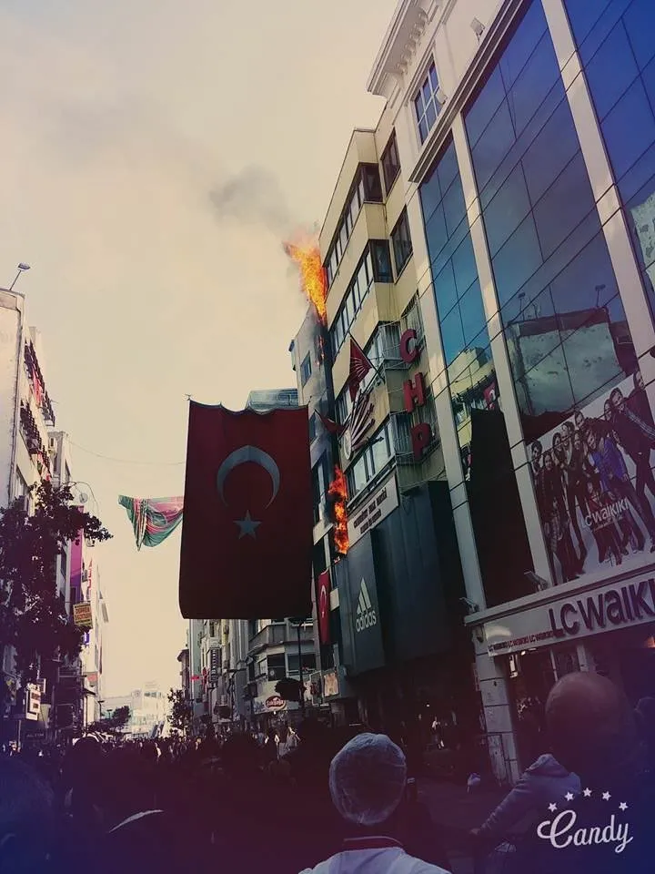 izmirde korkutan yangin son dakika haberler