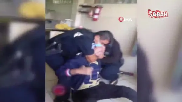 Meksika'da polis şiddeti: Gözaltına almak istediği adamın boğazını sıktı | Video