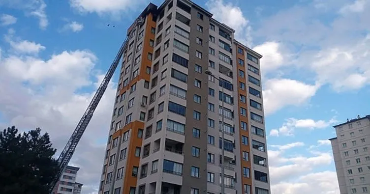 Kayseri’de 13 katlı apartmanda yangın