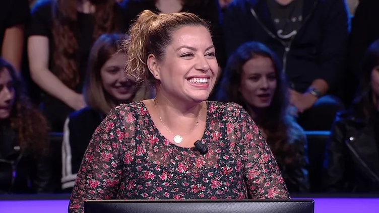 Evinde iki piton besleyen Kim Milyoner Olmak İster yarışmacısı Hande Hanım'ın hikayesi...