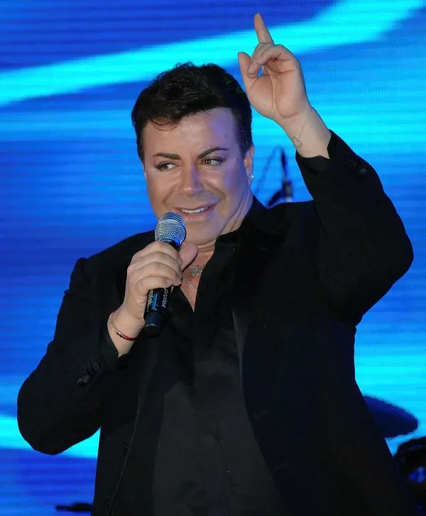 Ünlülerin değişimleri (Selda Özbek)