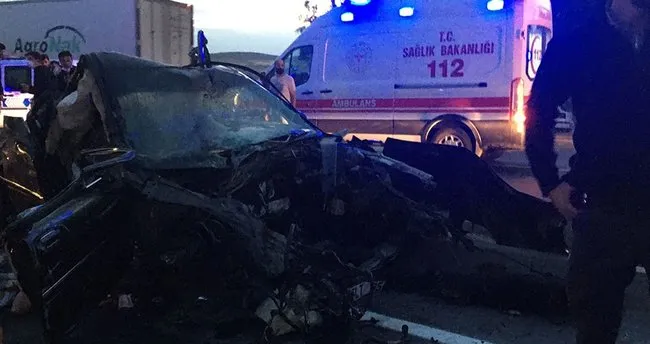 Konya'da feci kaza! Tır ile otomobil çarpıştı: 2 kişi hayatını kaybetti