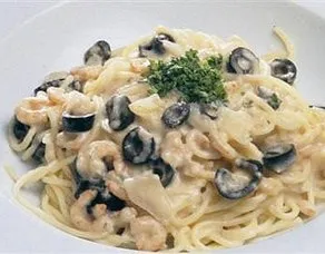 Karides ve Siyah Zeytinli Spagetti
