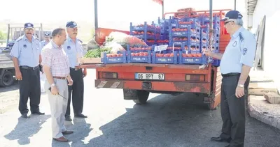 Kamyonda domates devri bitiyor