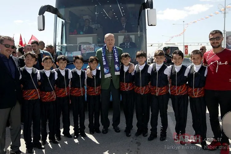 Cumhurbaşkanı Erdoğan, Erzurum'da böyle karşılandı