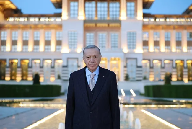 baskan-erdogandan-ogretmen-atamasi-mujdesi-1713296850652.jpg Başkan Erdoğan'dan öğretmen ataması müjdesi!