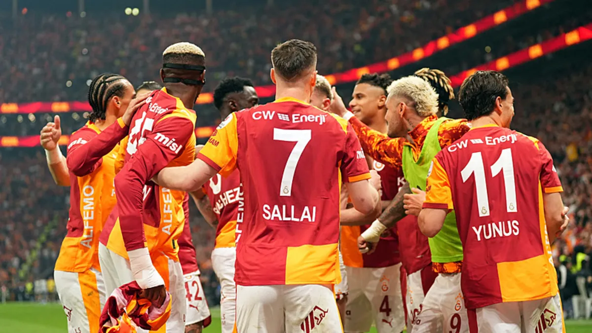 Lider Galatasaray, Antalyaspor maçına şampiyonluk için çıkacak Lider Galatasaray, Antalyaspor maçına şampiyonluk için çıkacak