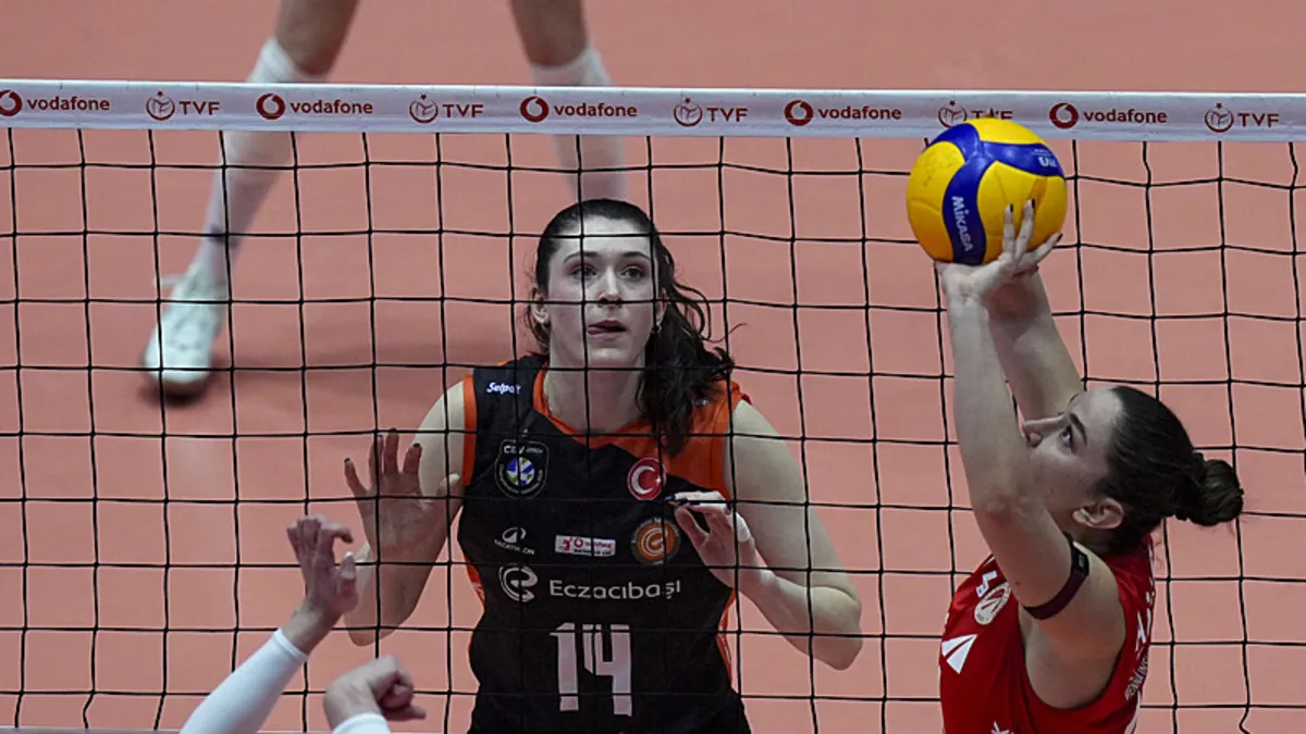 Dana Rettke: İstanbul’a galibiyetle dönmek istiyoruz! Dana Rettke: İstanbul’a galibiyetle dönmek istiyoruz!