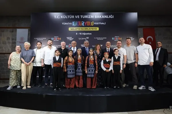 malatya-kultur-yolu-festivali-iki-onemli-acilisla-basladi-1786190247738.jpeg