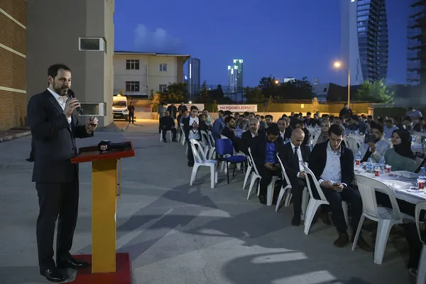 Bakan Albayrak Kartal’da vatandaşlarla bir araya geldi - 3