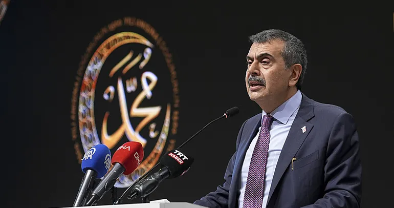 Milli Eğitim Bakanı Yusuf Tekin'den sözleşmeli öğretmenler ile ilgili açıklama