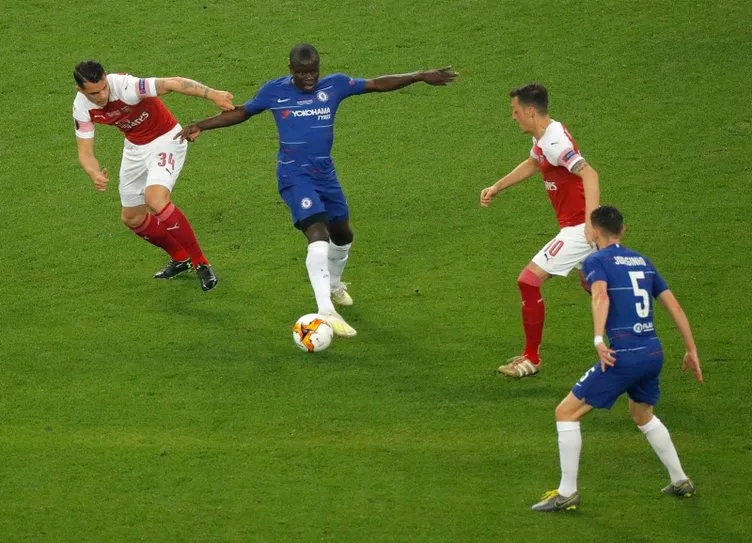 Chelsea - Arsenal maçına o görüntü damga vurdu! Mesut Özil ve Fenerbahçe...