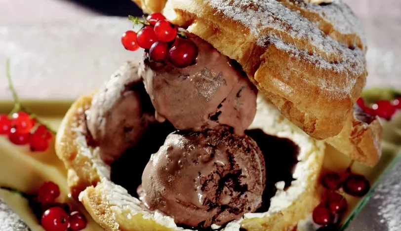 Dondurmalı Profiterol