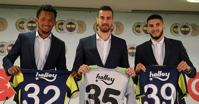 Fenerbahçe’de Harun, Jailson ve Benzia için imza töreni düzenlendi