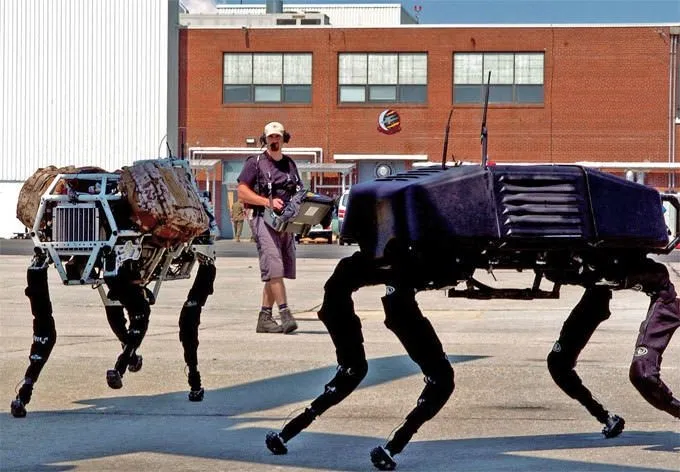Robot ordular geliyor