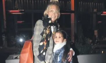 42’nci yaşını kutladı