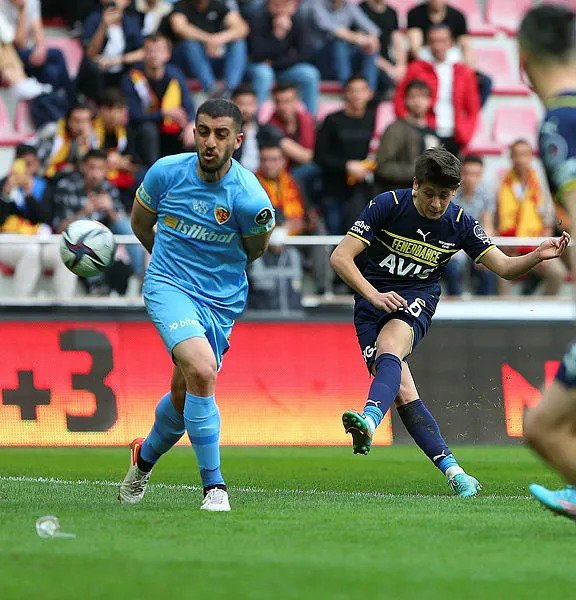 Almanlar, Arda Güler’i öve öve bitiremedi! “Türkiye’nin en büyük yeteneği…”