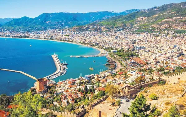 antalya-169-milyon-turist-agirladi-1735927792697.jpeg