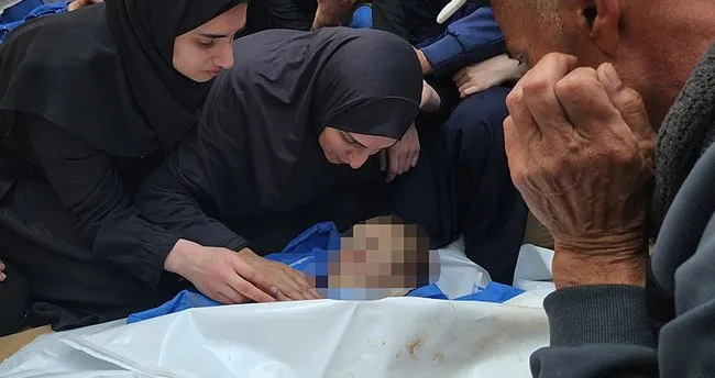 Annesinin 700 iğne vurularak doğurduğu Gazzeli bebeği İsrail bombayla katletti