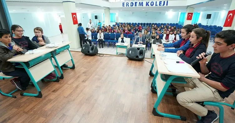 Erdem Kolejinde münazara yarışması