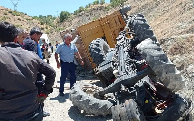 Siirt’te traktör devrildi, sürücü ağır yaralandı
