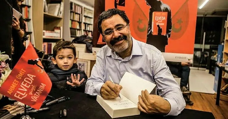 Ünlü yazar Ahmet Ümit, memleketi Gaziantep’te