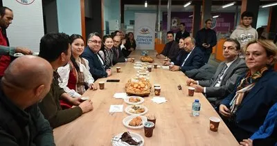 Rektör Özölçer, Kültür Buluşmalarında Kazakistanlı öğrenciler ile bir araya geldi