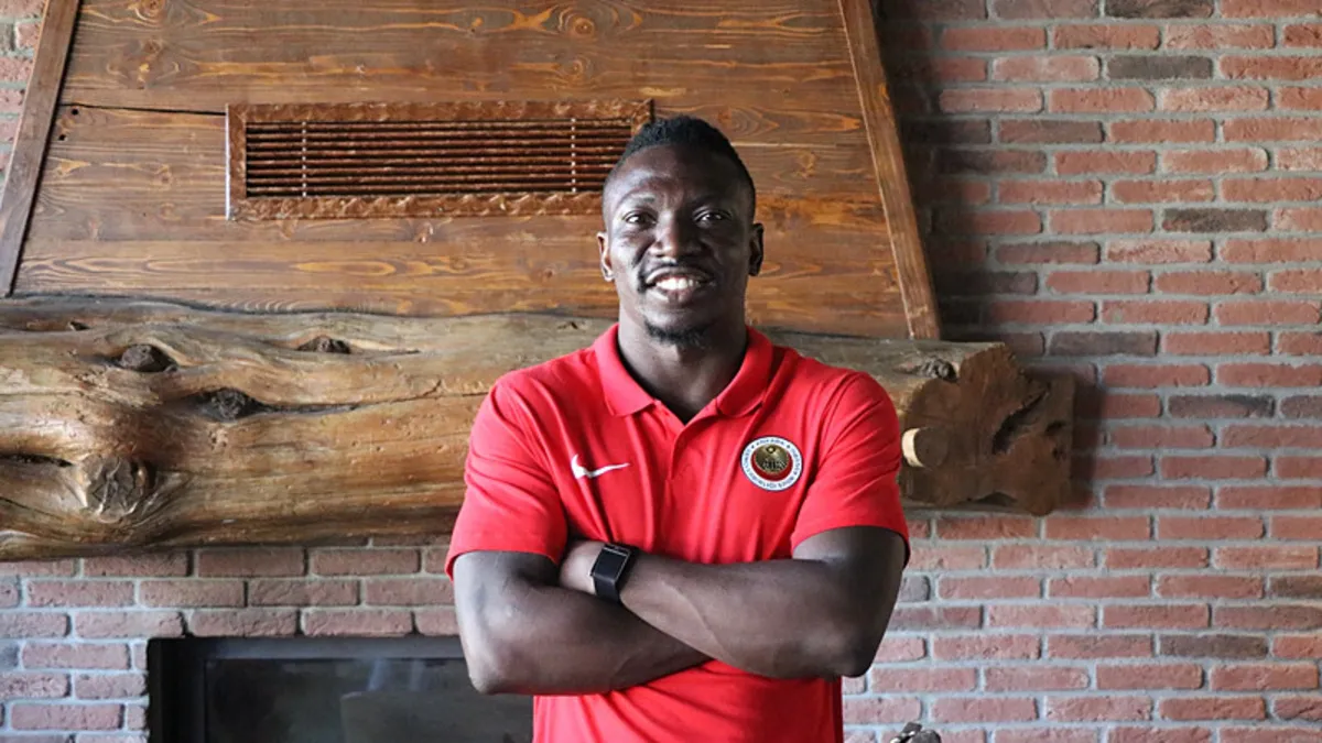 Peter Etebo, Gençlerbirliği antrenmanında görünüyor.