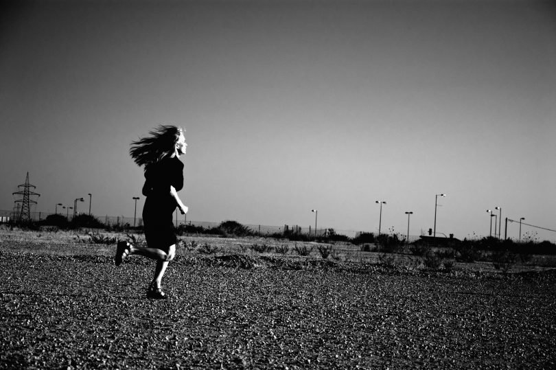 Rüyada Bir Yerden Kaçmak Rüyada Bir Yerden Kaçmak